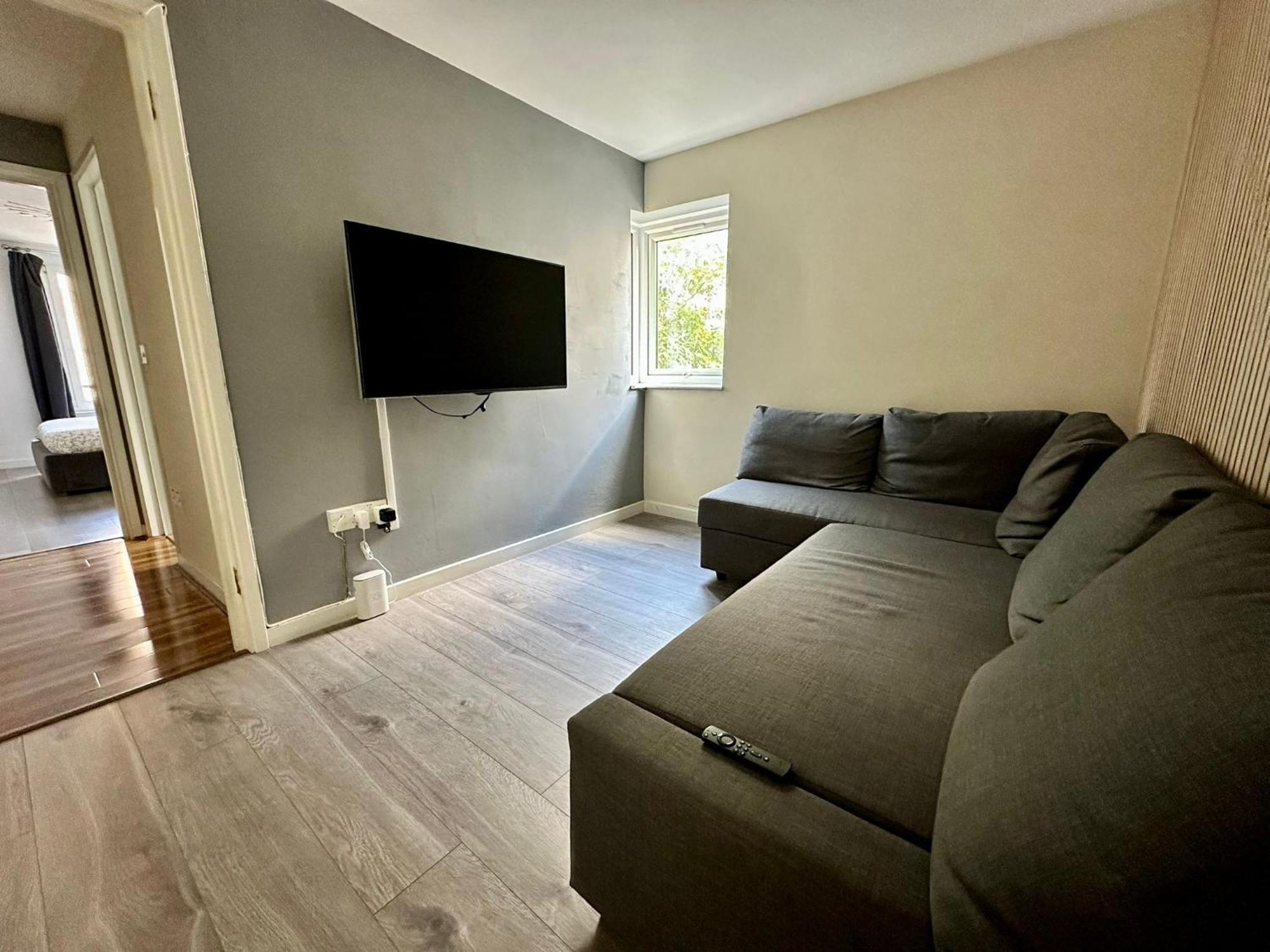 Cosy 2 Bedroom Flat In Manor House London Exterior photo
